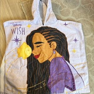 Disney wish Asha hooded towel for girls EUC